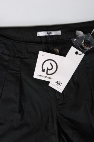 Дамски къс панталон Ajc, Размер S, Цвят Черен, Цена 6,20 лв.