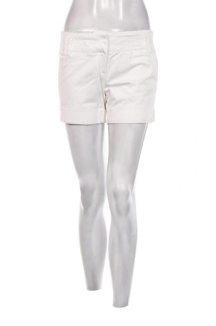 Дамски къс панталон Amisu, Размер M, Цвят Бял, Цена 12,90 лв.