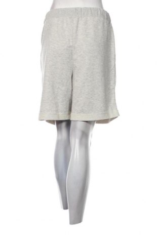 Γυναικείο κοντό παντελόνι Cream, Μέγεθος L, Χρώμα Γκρί, Τιμή 55,67 €