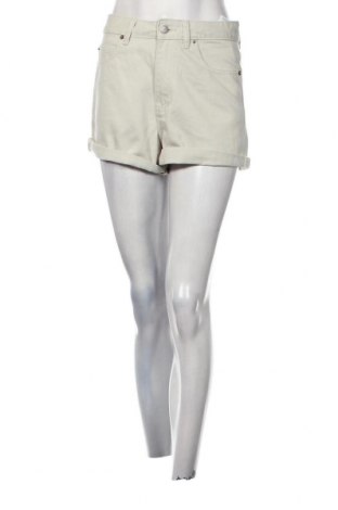 Дамски къс панталон Dr. Denim, Размер S, Цвят Сив, Цена 34,65 лв.