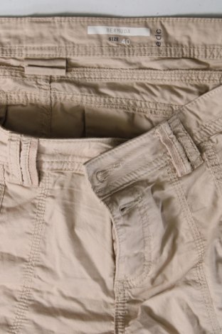 Pantaloni scurți de femei Edc By Esprit, Mărime M, Culoare Bej, Preț 45,78 Lei