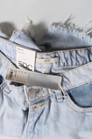 Damen Shorts Edc By Esprit, Größe M, Farbe Blau, Preis 39,69 €