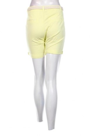 Pantaloni scurți de femei Esprit, Mărime XS, Culoare Galben, Preț 68,39 Lei