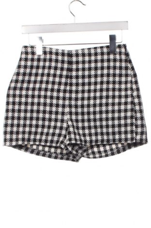 Дамски къс панталон Fb Sister, Размер S, Цвят Многоцветен, Цена 11,40 лв.