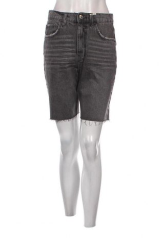 Pantaloni scurți de femei Gina Tricot, Mărime S, Culoare Gri, Preț 52,96 Lei