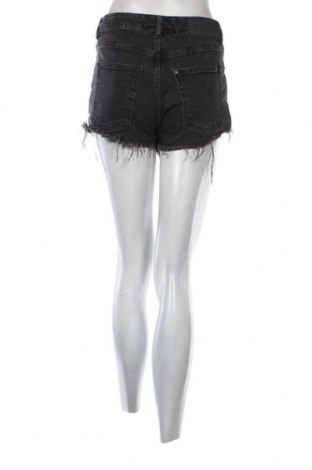Дамски къс панталон H&M, Размер M, Цвят Сив, Цена 19,00 лв.