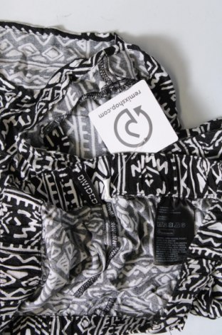 Γυναικείο κοντό παντελόνι H&M Divided, Μέγεθος S, Χρώμα Πολύχρωμο, Τιμή 5,25 €