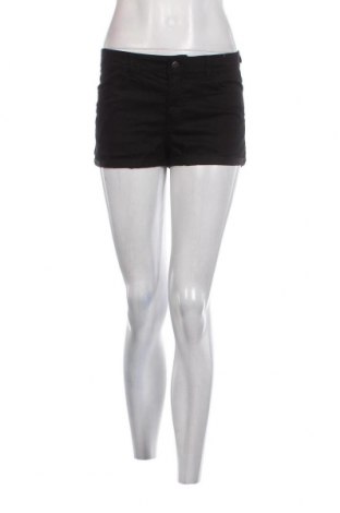 Γυναικείο κοντό παντελόνι H&M Divided, Μέγεθος S, Χρώμα Μαύρο, Τιμή 9,72 €