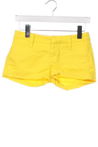 Дамски къс панталон Hurley, Размер XS, Цвят Жълт, Цена 48,00 лв.