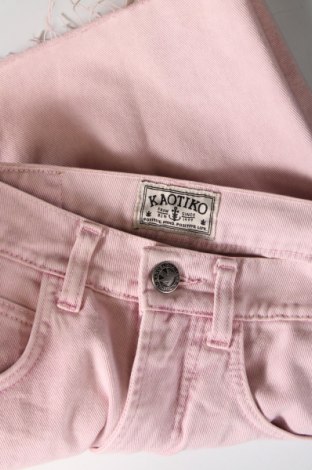 Pantaloni scurți de femei Kaotiko, Mărime S, Culoare Roz, Preț 253,29 Lei