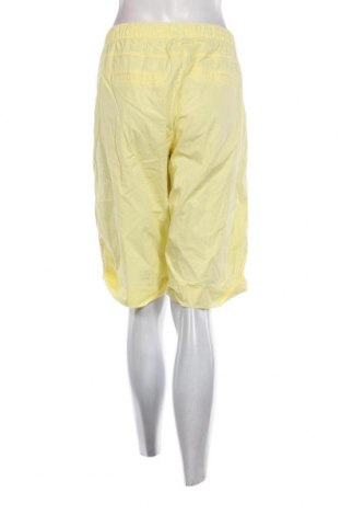 Γυναικείο κοντό παντελόνι Laura Torelli, Μέγεθος L, Χρώμα Κίτρινο, Τιμή 9,72 €