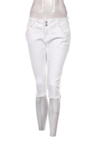 Дамски къс панталон Ltb, Размер L, Цвят Бял, Цена 34,65 лв.