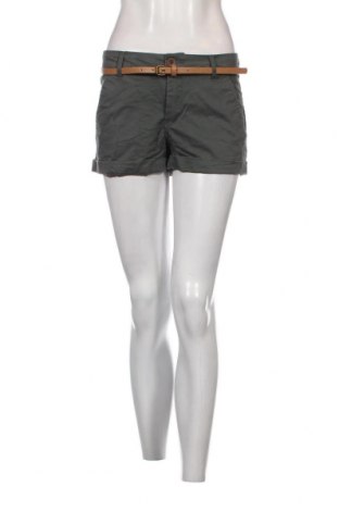 Γυναικείο κοντό παντελόνι Medicine, Μέγεθος M, Χρώμα Γκρί, Τιμή 9,79 €
