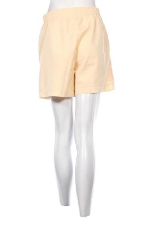Damen Shorts Minimum, Größe M, Farbe Beige, Preis 22,27 €