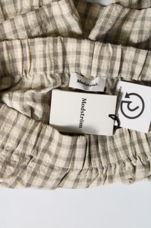 Γυναικείο κοντό παντελόνι Modstrom, Μέγεθος L, Χρώμα Πολύχρωμο, Τιμή 19,48 €