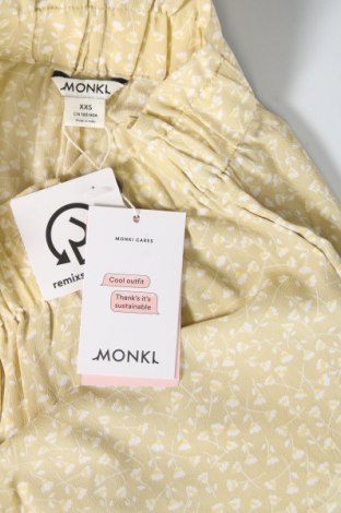 Дамски къс панталон Monki, Размер XXS, Цвят Жълт, Цена 4,16 лв.