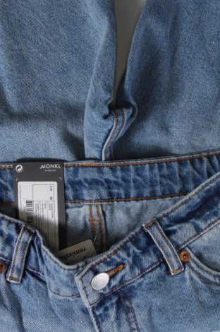 Γυναικείο κοντό παντελόνι Monki, Μέγεθος XS, Χρώμα Μπλέ, Τιμή 20,62 €