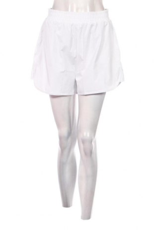 Γυναικείο κοντό παντελόνι NA-KD, Μέγεθος S, Χρώμα Λευκό, Τιμή 17,86 €