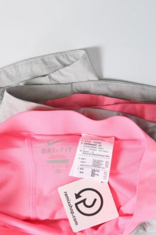 Γυναικείο κοντό παντελόνι Nike, Μέγεθος XS, Χρώμα Γκρί, Τιμή 21,03 €
