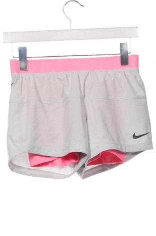 Γυναικείο κοντό παντελόνι Nike, Μέγεθος XS, Χρώμα Γκρί, Τιμή 12,62 €