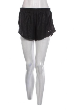 Γυναικείο κοντό παντελόνι Nike, Μέγεθος M, Χρώμα Μαύρο, Τιμή 10,46 €