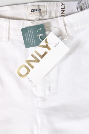 Damen Shorts ONLY, Größe S, Farbe Weiß, Preis 6,40 €
