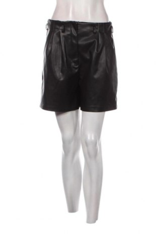 Дамски къс панталон ONLY, Размер M, Цвят Черен, Цена 20,70 лв.