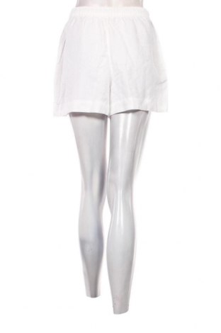 Дамски къс панталон Oysho, Размер S, Цвят Бял, Цена 77,00 лв.