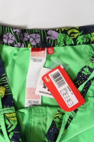 Γυναικείο κοντό παντελόνι PUMA, Μέγεθος XL, Χρώμα Πράσινο, Τιμή 6,35 €