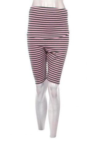 Γυναικείο κοντό παντελόνι Pieces, Μέγεθος L, Χρώμα Πολύχρωμο, Τιμή 3,56 €