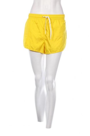 Pantaloni scurți de femei Polo By Ralph Lauren, Mărime XL, Culoare Galben, Preț 273,75 Lei