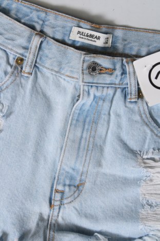 Pantaloni scurți de femei Pull&Bear, Mărime M, Culoare Albastru, Preț 26,93 Lei