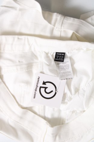 Damen Shorts SHEIN, Größe XL, Farbe Weiß, Preis 10,61 €