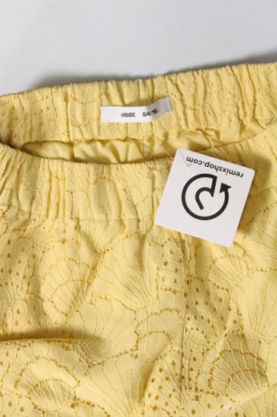 Pantaloni scurți de femei Samsoe & Samsoe, Mărime XXS, Culoare Galben, Preț 71,05 Lei