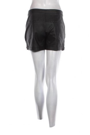 Γυναικείο κοντό παντελόνι VILA, Μέγεθος M, Χρώμα Μαύρο, Τιμή 13,14 €