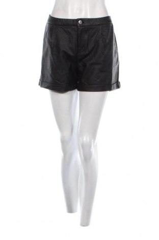 Γυναικείο κοντό παντελόνι VILA, Μέγεθος L, Χρώμα Μαύρο, Τιμή 15,95 €