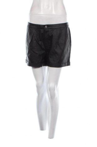 Pantaloni scurți de femei VILA, Mărime M, Culoare Negru, Preț 64,35 Lei