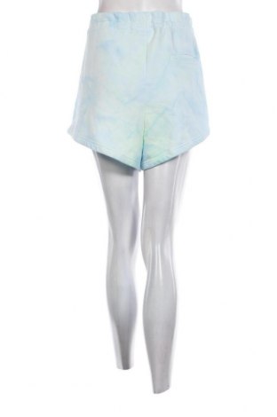 Γυναικείο κοντό παντελόνι Weekday, Μέγεθος XXL, Χρώμα Πολύχρωμο, Τιμή 16,49 €