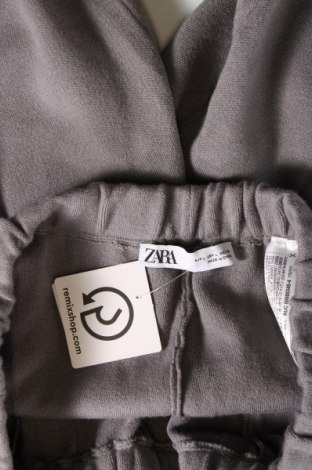 Pantaloni scurți de femei Zara, Mărime L, Culoare Gri, Preț 65,79 Lei