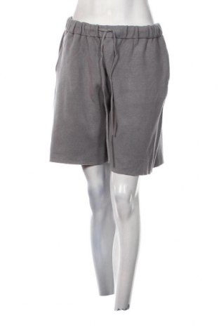 Дамски къс панталон Zara, Размер L, Цвят Сив, Цена 12,00 лв.