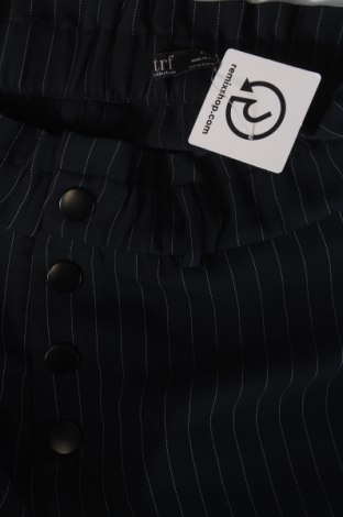 Дамски къс панталон Zara Trafaluc, Размер M, Цвят Син, Цена 20,01 лв.
