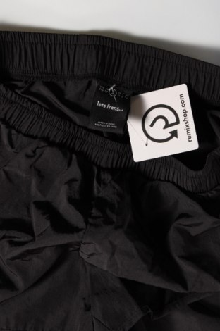 Γυναικείο κοντό παντελόνι iets frans..., Μέγεθος S, Χρώμα Μαύρο, Τιμή 6,75 €