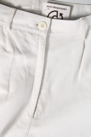 Дамски кожен панталон, Размер S, Цвят Бял, Цена 107,00 лв.