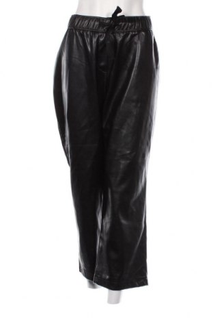 Γυναικείο παντελόνι δερμάτινο C&A, Μέγεθος XL, Χρώμα Μαύρο, Τιμή 9,87 €