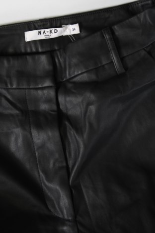 Γυναικείο παντελόνι δερμάτινο NA-KD, Μέγεθος XS, Χρώμα Μαύρο, Τιμή 3,80 €