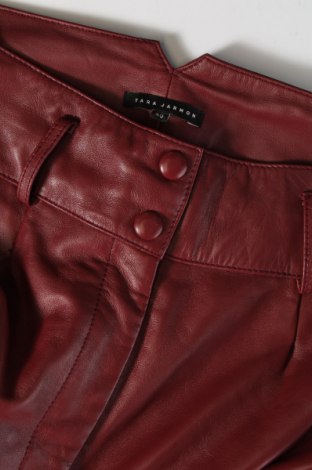 Дамски кожен панталон Tara Jarmon, Размер L, Цвят Червен, Цена 264,05 лв.