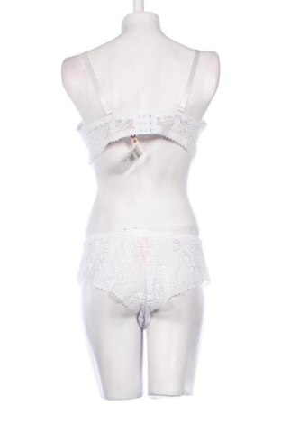 Γυναικείο σετ Inoo, Μέγεθος 3XL, Χρώμα Λευκό, Τιμή 47,97 €