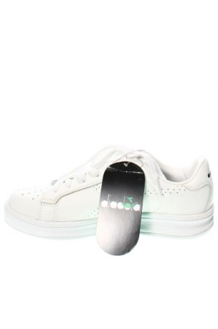 Dámske topánky  Diadora, Veľkosť 37, Farba Biela, Cena  50,46 €