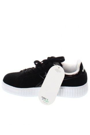 Dámske topánky  Diadora, Veľkosť 36, Farba Čierna, Cena  56,51 €