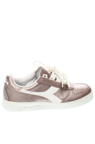 Дамски обувки Diadora, Размер 37, Цвят Пепел от рози, Цена 48,72 лв.